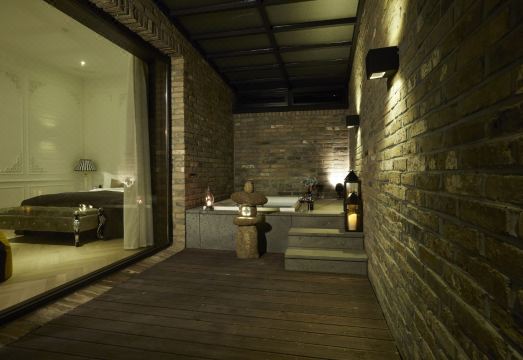 나무 호텔 인테리어