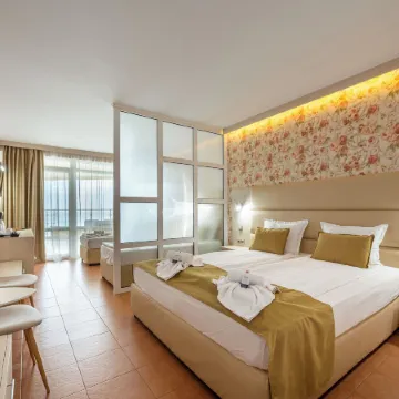 Aphrodite Beach Hotel