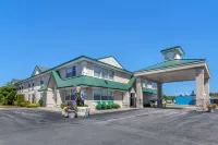 Quality Inn & Suites Hotels in Manistique