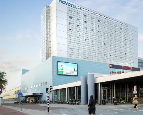 โนโวเทล เดน ฮาก เวิร์ล ฟอรัม โรงแรมในScheveningen