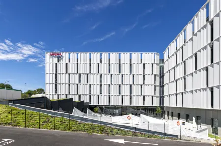 Hampton by Hilton Alcobendas Madrid Отели рядом с достопримечательностью «San Sebastián de los Reyes The Style Outlets»