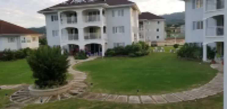 Oceanic View Apartment at Fern Court