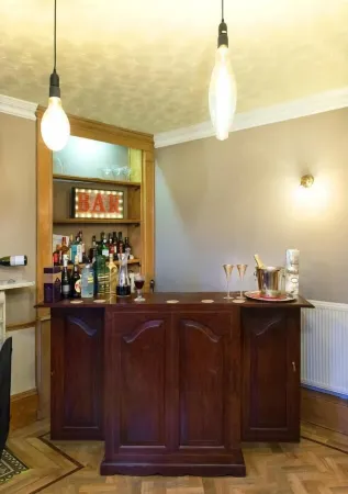 Baldwin House Отели в г. Астли энд Данли