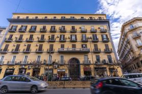 Gallery Suite Naples