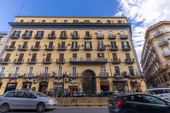 Gallery Suite Naples