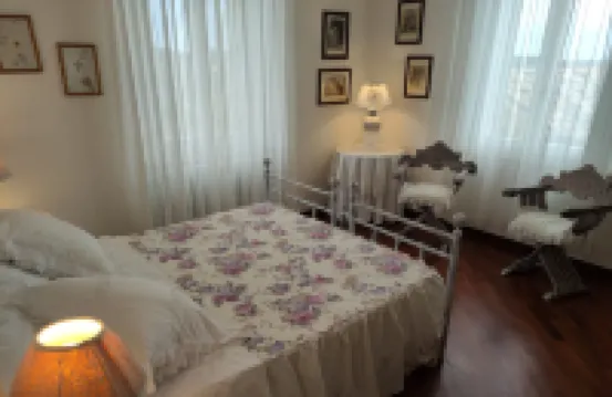 梅斯蒂切裏廣場民宿