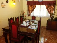 River Side Villa Hotels in Galle