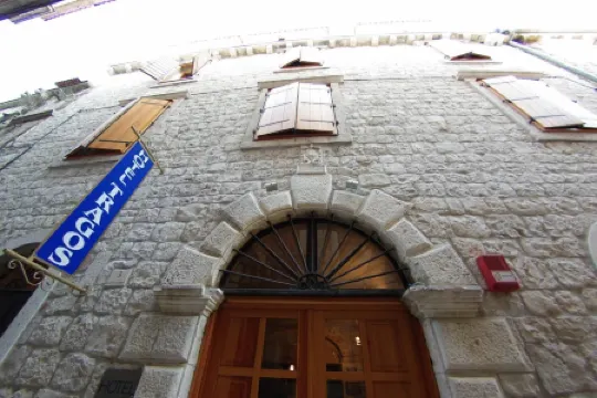 塔格斯古蹟酒店