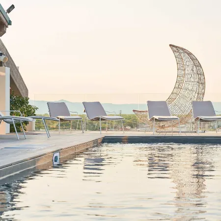Palace Lido Hotel & Suites