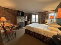 William Watson Hotel Hotels in Pittsfield