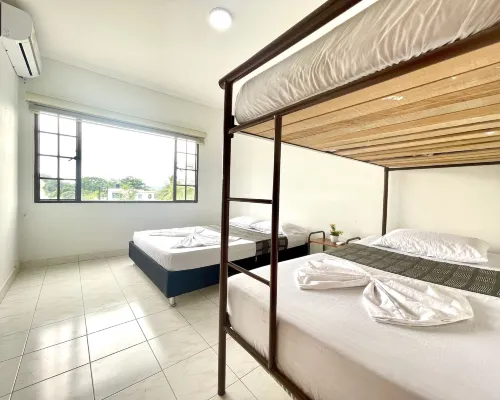 San Lorenzo Hotels in Melgar
