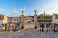 B&B Heritage Villa Apolon Hotels in Jelsa