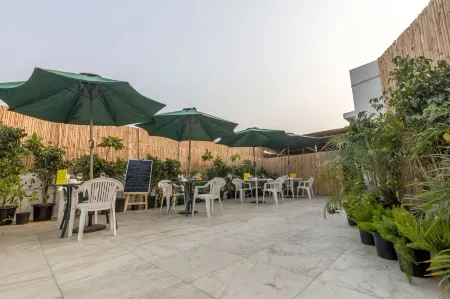 Colonel's Retreat 2 Отели рядом со станцией Barakhamba Road