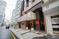 Trevi Hotel e Business Hotels near Largo da Ordem