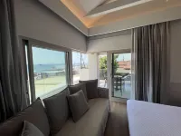 Studio Nikiti Beach - 2-Star