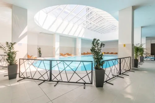 30th Floor-Skyline above a City - spa