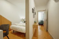 City Center Comfort Apartment by Vacationy