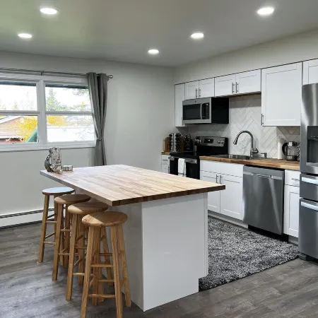 Anchorage Midtown Apartment- Wyoming 1