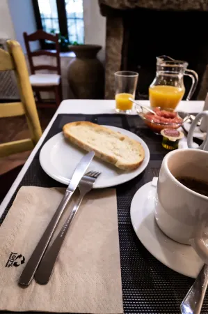 Posada Peña Pintada by Vivere Stays Отели в г. Альпедрете