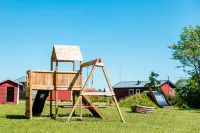 Fårösunds Semesterby Hotels in Lärbro