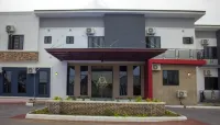 P.I.O Suites Hotel di 