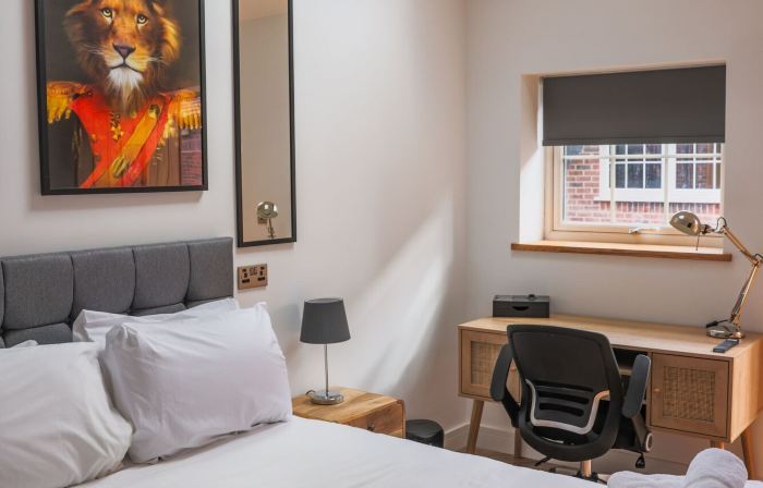The Coach Hotel