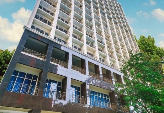 더 트리뷰트 호텔