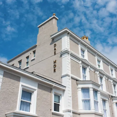 CAE Mor Hotel
