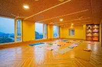 Hotel Nirvana Bliss, Behind Parmarth Niketan