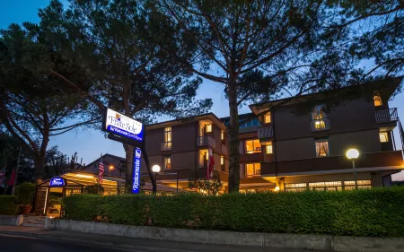 Hotel Frate Sole Отели рядом со станцией Train Station Assisi