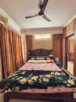 Happy Home 2BHK - 10 Mins from Sangam River