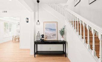 Cozy Retreat Near Downtown Perfect for Families