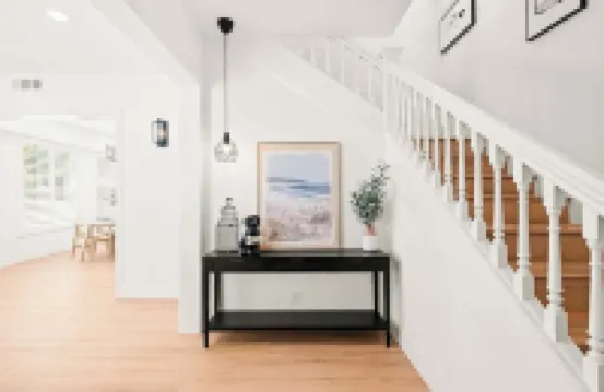 ที่พักผ่อนแสนสบายใกล้ดาวน์ทาวน์เหมาะสำหรับครอบครัว