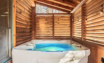 Bear Creek Way by AvantStay Hot Tub Game Room Air Hockey Near Dollywood Smoky Trails