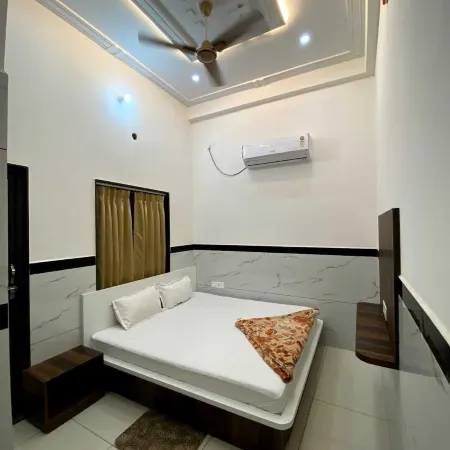 Shree Radhe Radhe Palace