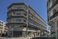 Les Palmiers Petrou Apartments - Homestays