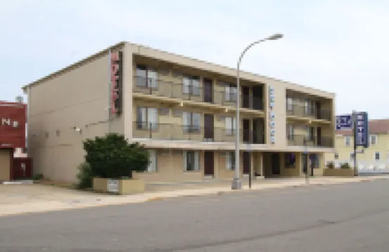 Dry Dock Motel