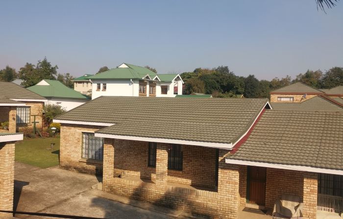 Autumn Breeze Manor Guest House