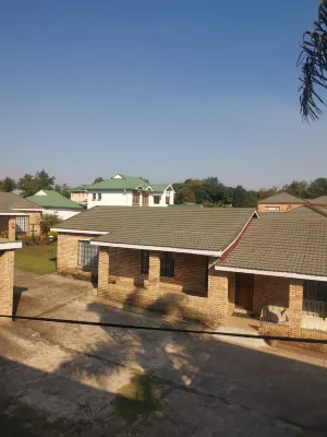 Autumn Breeze Manor Guest House Hotels in Graskop
