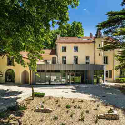 Manoir Le Roure (Hôtel-Spa-Restaurant) Hotel Exterior