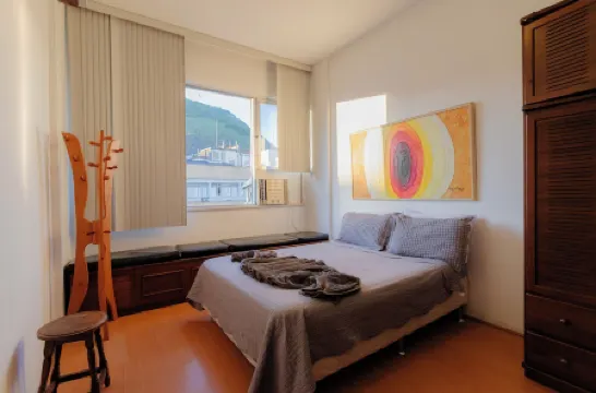 Suh Copacabana 66 Center of Copacabana Beach!