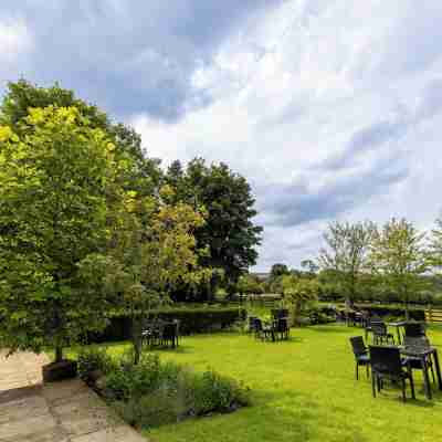 Mallyan Spout Hotel Hotel Exterior