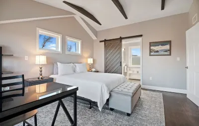Refreshing Ocean and Sunset View Hotels near Long Beach
