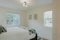 The Charlotte House— Bedrooms with Soaking Tub and Spa Shower in Salt Lake City Hôtels à proximité de : Millcreek Canyon Winter Gate