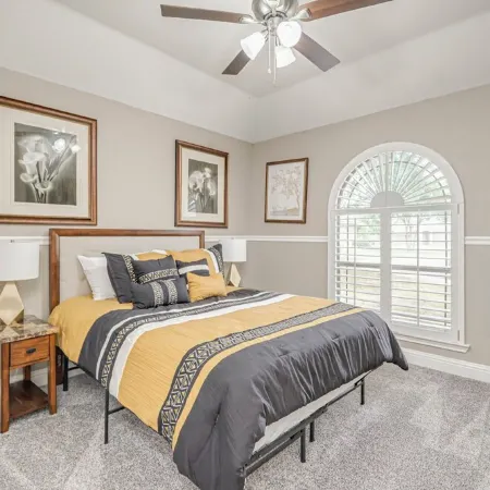 Right at Home-Midland Sprawling Ranch House with Pool Cabana and Playground