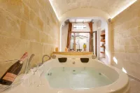 3242 L`edicola Suite by Barbarhouse Hotel in zona Torre dell'orologio di Pulsano