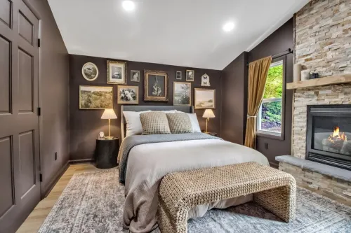 Romantic Getaway in Ellicottville Close to Everything!