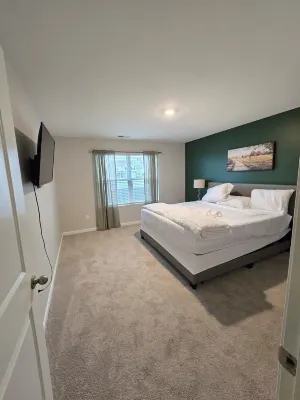 Charming 3-bedroom house in Elizabethtown Hotels near Brown-Pusey House