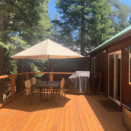 Tahoe Donner Mountain Retreat: Fire Pit, Beach Club, and Trails