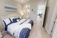 Treasure Cay Getaway with BOAT DOCK!  4 bedroom, pool, & bbq Cabana! Hotel di 